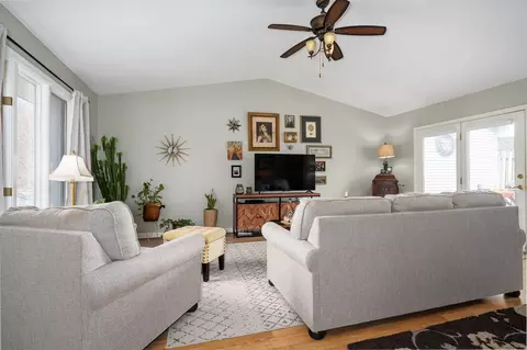 Living - Undisclosed, Normal, IL 61761 photo 1 of 2