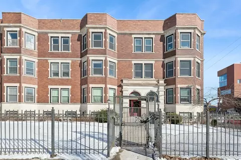 4005 N Kenmore Ave #3, Chicago, IL 60613