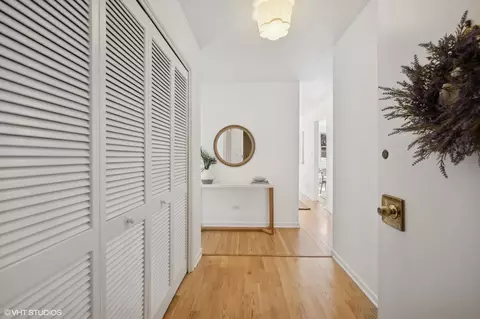 1310 Maple Ave #3B, Evanston, IL 60201 photo 3