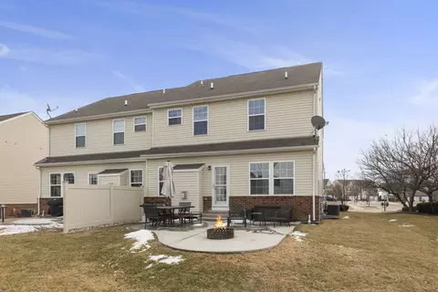 Exterior - 12920 Blue Spruce Dr, Plainfield, IL 60585 photo 3 of 6
