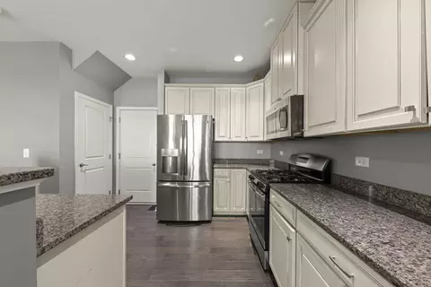 Kitchen - 12920 Blue Spruce Dr, Plainfield, IL 60585 photo 1 of 3