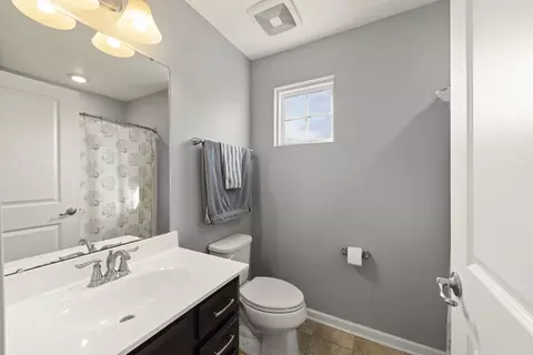 Bath - 12920 Blue Spruce Dr, Plainfield, IL 60585 photo 2 of 3