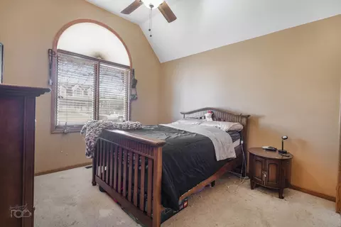 1805 Jared Dr, Crest Hill, IL 60403 photo 12