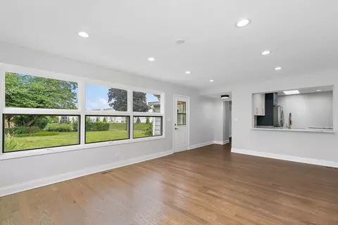 152 E Daniels Rd, Palatine, IL 60067 photo 26