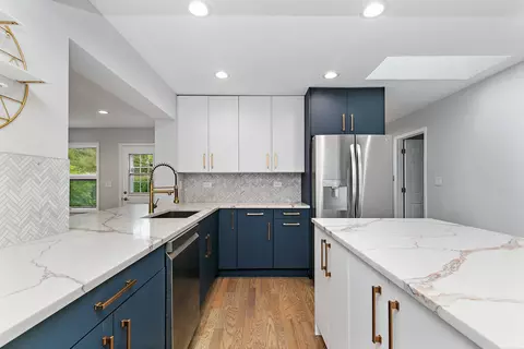 152 E Daniels Rd, Palatine, IL 60067 photo 13