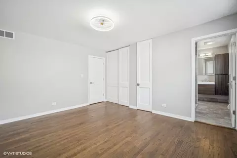 Bedroom - 528 Glendale Rd, Glenview, IL 60025 photo 1 of 3