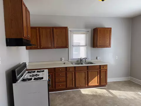 Kitchen - 112 Bowen Pl, Joliet, IL 60433 photo 1 of 1