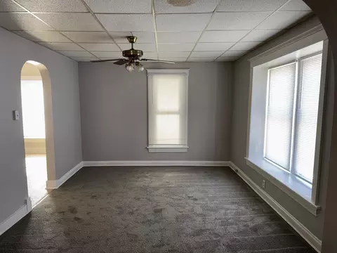 Living - 112 Bowen Pl, Joliet, IL 60433 photo 2 of 4