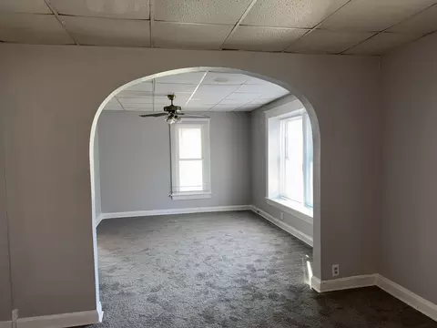 Living - 112 Bowen Pl, Joliet, IL 60433 photo 4 of 4