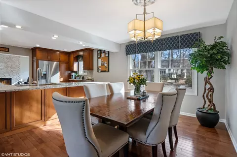 Dining - 165 Hamilton Ln, Wheaton, IL 60189 photo 1 of 2