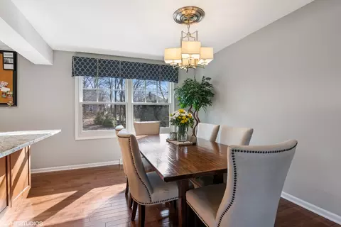 Dining - 165 Hamilton Ln, Wheaton, IL 60189 photo 2 of 2