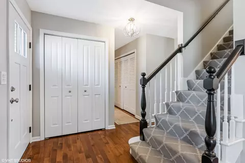 Entry Way - 165 Hamilton Ln, Wheaton, IL 60189 photo 1 of 1
