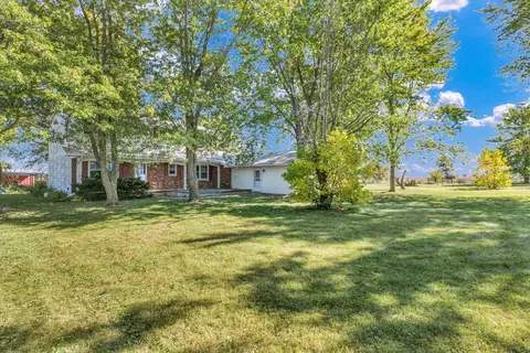 910 Cr 2200 Rd E, Sidney, IL 61877