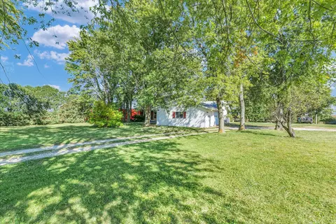 Exterior - 910 Cr 2200 Rd E, Sidney, IL 61877 photo 8 of 12