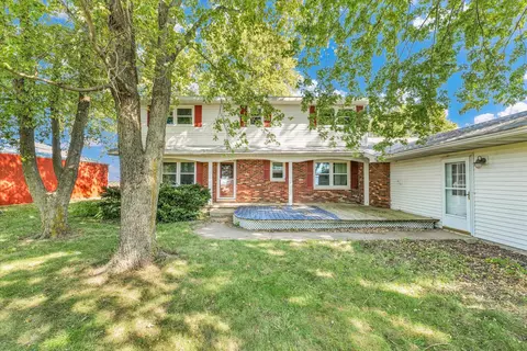 Exterior - 910 Cr 2200 Rd E, Sidney, IL 61877 photo 3 of 12