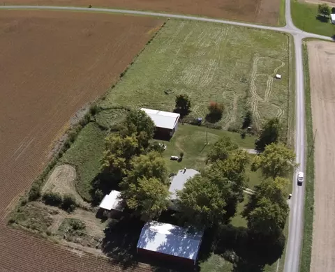View/Area - 910 Cr 2200 Rd E, Sidney, IL 61877 photo 13 of 18