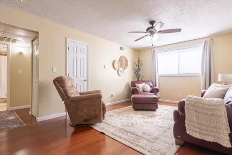 4 Willedrob Rd #3, Bloomington, IL 61701 photo 8