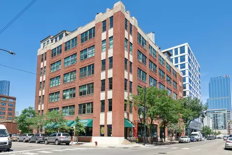 812 W Van Buren St #5A, Chicago, IL 60607