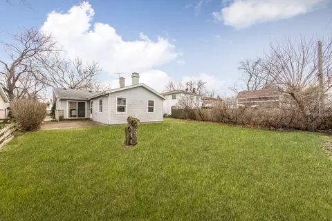 714 Polynesian Dr, Des Plaines, IL 60016 photo 20