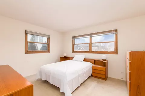 714 Polynesian Dr, Des Plaines, IL 60016 photo 16