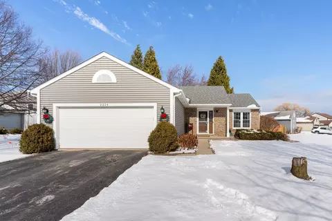2224 Oak Leaf Ct, Lake Villa, IL 60046