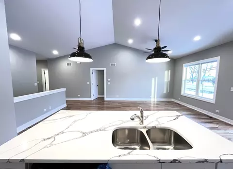 952 Partridge Cir, Marengo, IL 60152 photo 5