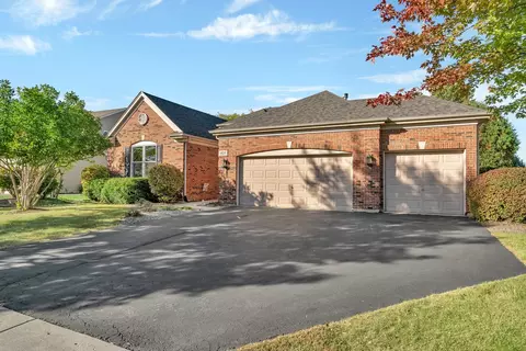 405 Hackney Ln, Oswego, IL 60543