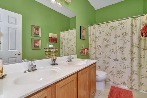 405 Hackney Ln, Oswego, IL 60543 photo 13