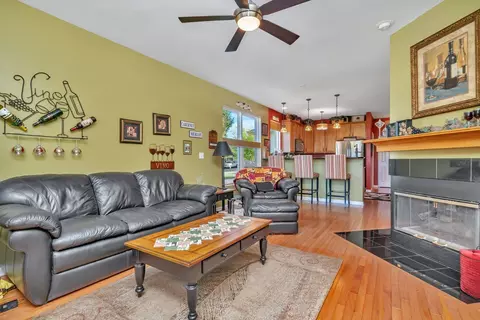 405 Hackney Ln, Oswego, IL 60543 photo 7
