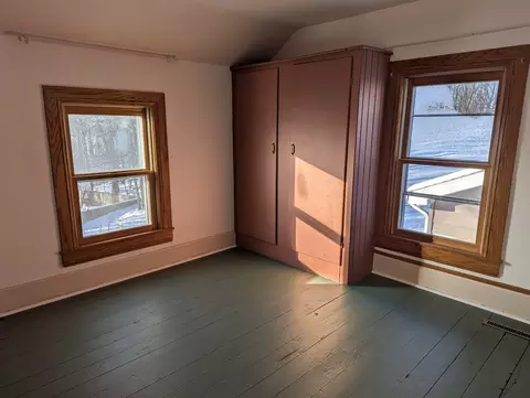 Bedroom - 2840 W Scioto Mills Rd, Freeport, IL 61032 photo 5 of 5