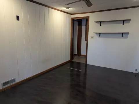 Living - 2840 W Scioto Mills Rd, Freeport, IL 61032 photo 6 of 6
