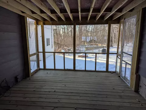 Exterior - 2840 W Scioto Mills Rd, Freeport, IL 61032 photo 3 of 4