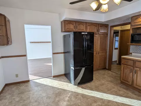 Kitchen - 2840 W Scioto Mills Rd, Freeport, IL 61032 photo 3 of 3