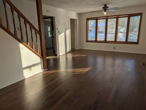 Living - 2840 W Scioto Mills Rd, Freeport, IL 61032 photo 4 of 6