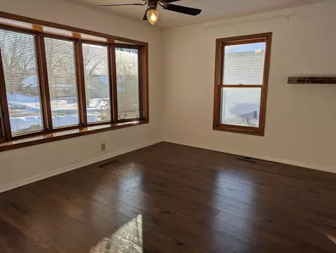 Living - 2840 W Scioto Mills Rd, Freeport, IL 61032 photo 5 of 6