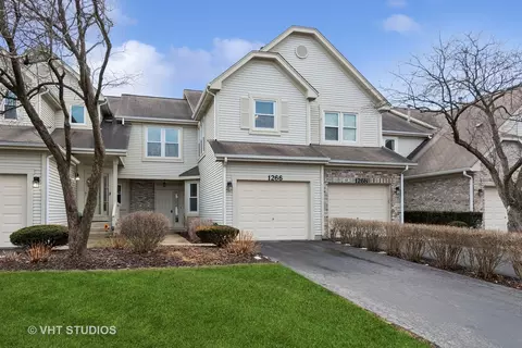 1266 Rhodes Ln, Naperville, IL 60540