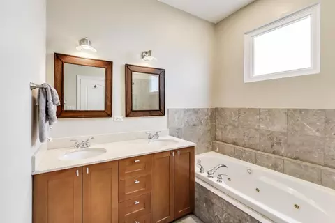 4962 N Milwaukee Ave #4A, Chicago, IL 60630 photo 15
