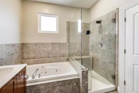 4962 N Milwaukee Ave #4A, Chicago, IL 60630 photo 16