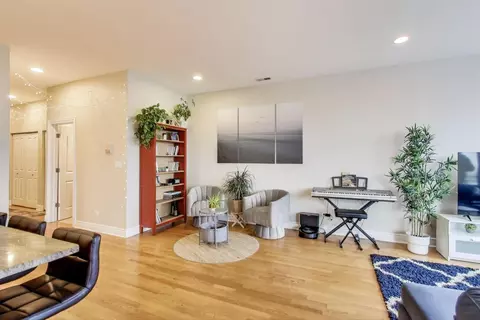 4962 N Milwaukee Ave #4A, Chicago, IL 60630 photo 5