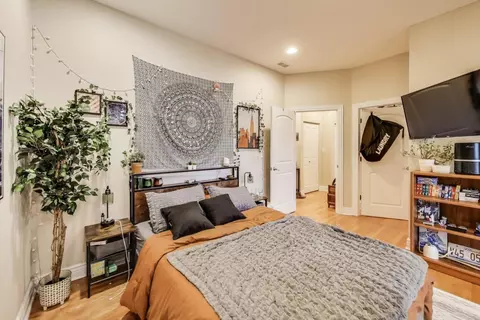 4962 N Milwaukee Ave #4A, Chicago, IL 60630 photo 13