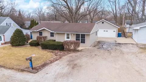 8164 Pine Ave, Downs, IL 61736 photo 6