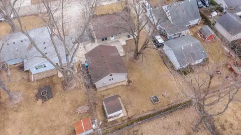 8164 Pine Ave, Downs, IL 61736 photo 9