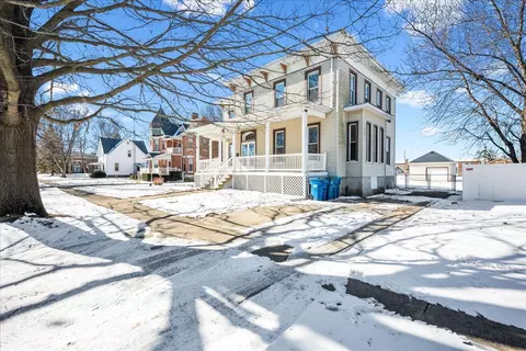 528 Locust St, Minonk, IL 61760 photo 2