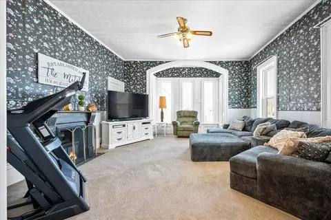 528 Locust St, Minonk, IL 61760 photo 4