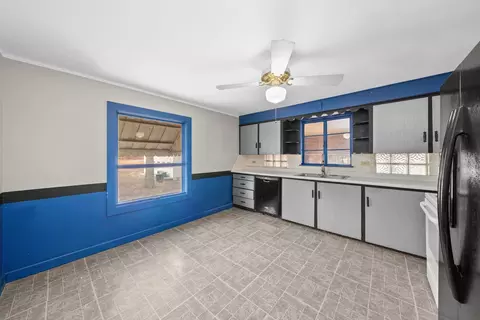 Kitchen - 419 E Steward St, Plano, IL 60545 photo 1 of 2
