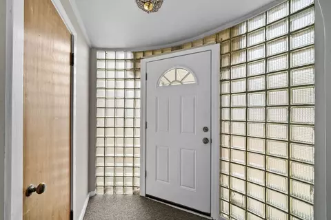 Entry Way - 419 E Steward St, Plano, IL 60545 photo 1 of 1