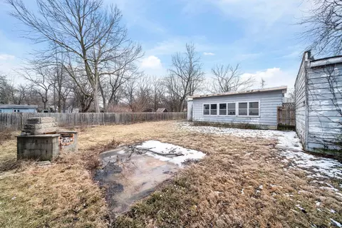 Exterior - 419 E Steward St, Plano, IL 60545 photo 2 of 4