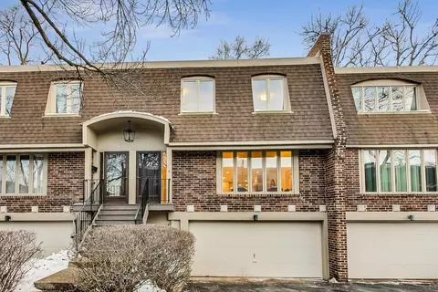 921 Harlem Ave #23, Glenview, IL 60025