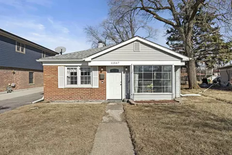 11547 S Meadow Lane Dr, Merrionette Park, IL 60803