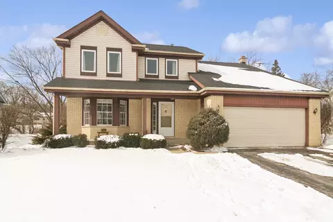 489 Tall Grass Cir, Lake Zurich, IL 60047